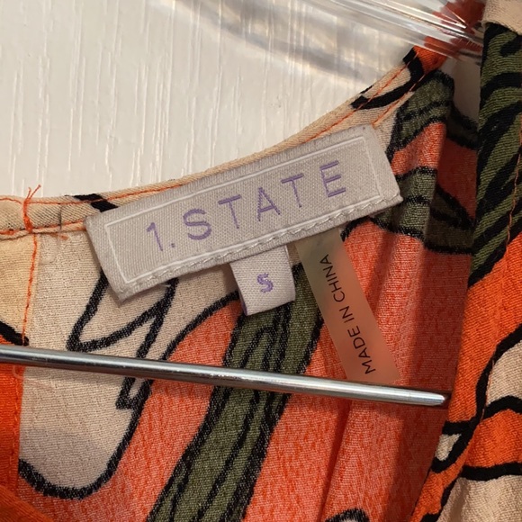 1. State Floral Top - Picture 3 of 3